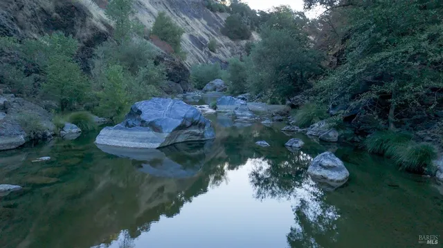 $6,950,000 | 29810 River Road, Cloverdale, CA 95425