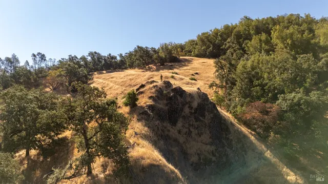 $6,950,000 | 29810 River Road, Cloverdale, CA 95425