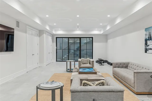 $250,000 | 780 Sagg Road, Sagaponack, NY 11962