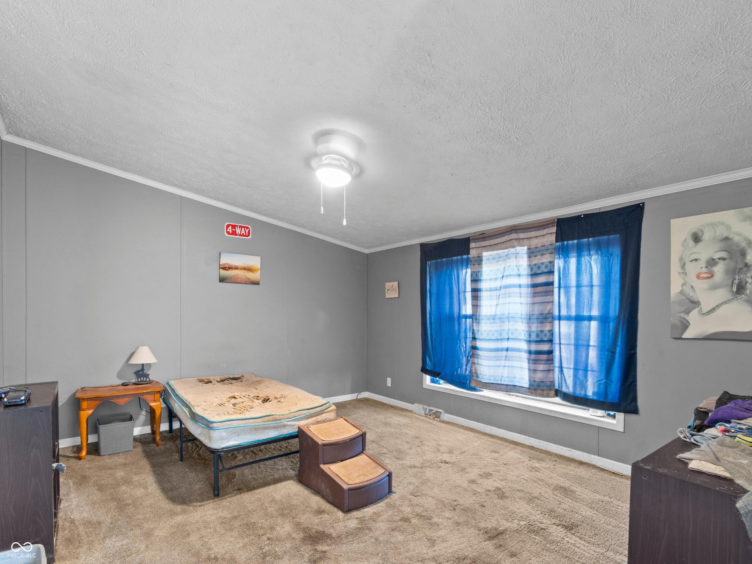 928 South Broadway Street Pendleton, IN 46064 - Photo 11 of 15