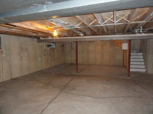 216 Homewood Drive Bolingbrook, IL 60440 - Photo 10 of 16 a view of an empty room