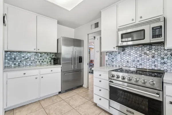 $999,990 | 72229 El Paseo, Unit 1715, Palm Desert, CA 92260