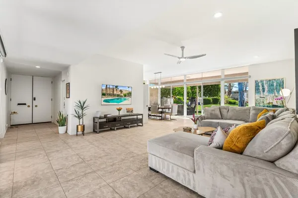 $999,990 | 72229 El Paseo, Unit 1715, Palm Desert, CA 92260