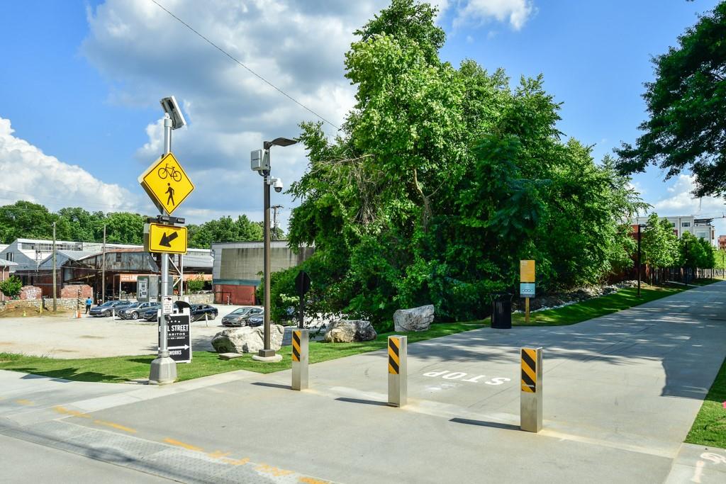 210 Sampson Street Northeast, Unit 5 Atlanta, GA 30312 - Photo 31 of 33 a view of the park