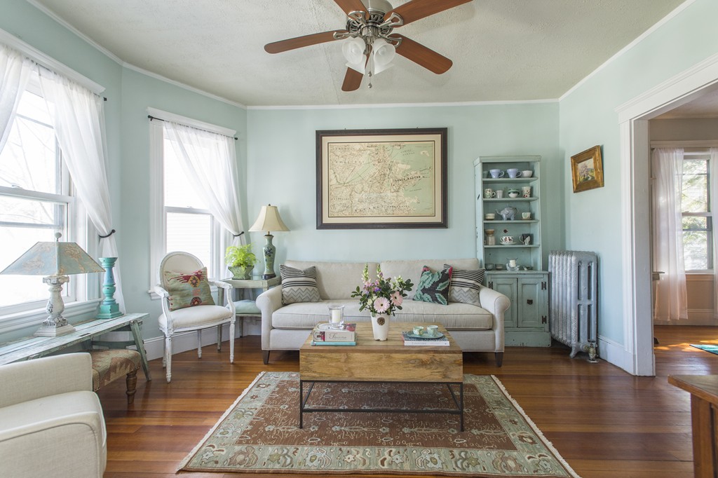 215 Crafts Road, Unit 2 Brookline, MA 02467 - Photo 1 of 13