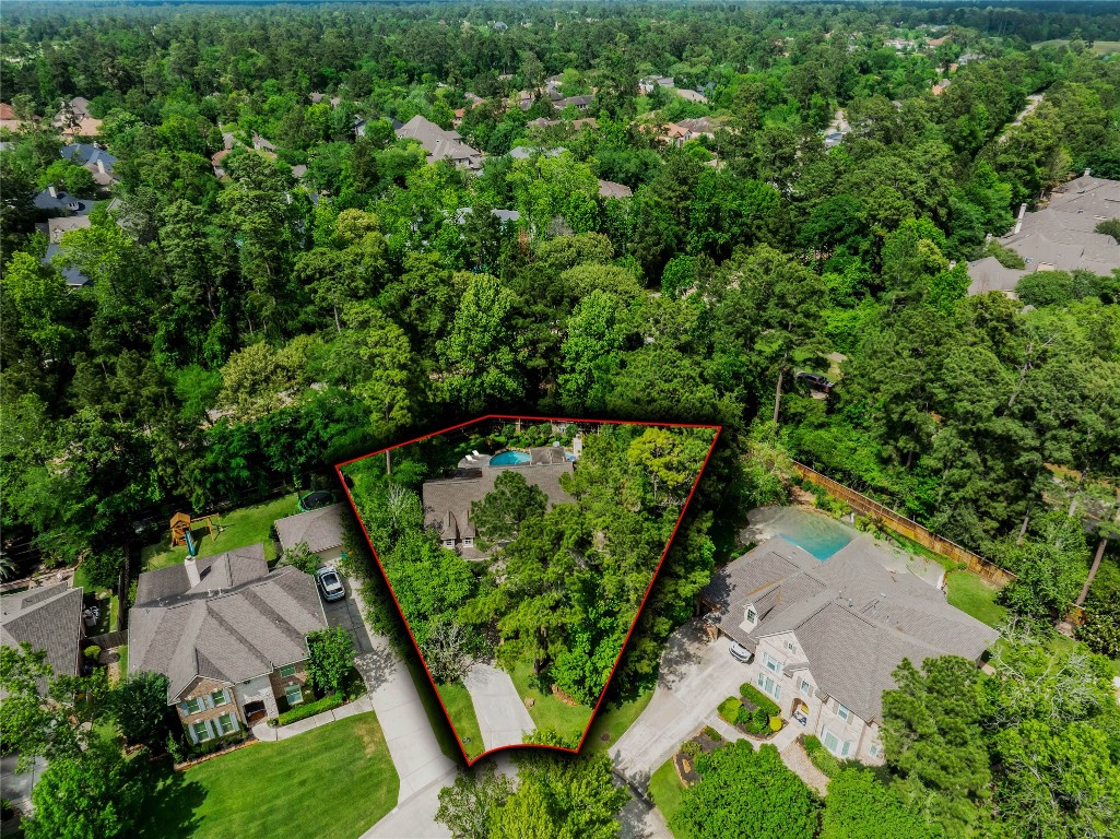 19 Millwright Place The Woodlands, TX 77382 - Photo 31 of 45 Located on a huge cul-de-sac lot with no rear neighbors!