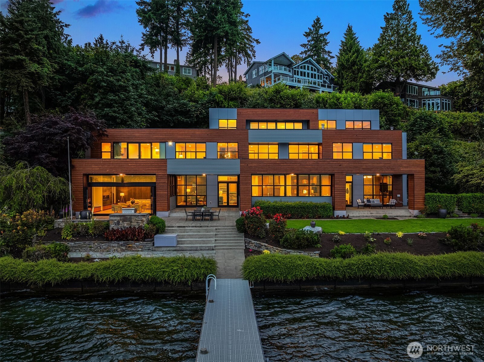 3840 East Mercer Way Mercer Island, WA 98040 - Photo 2 of 40