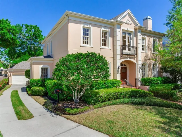 $1,890,000 | 2927 West Bayshore Court, Tampa, FL 33611