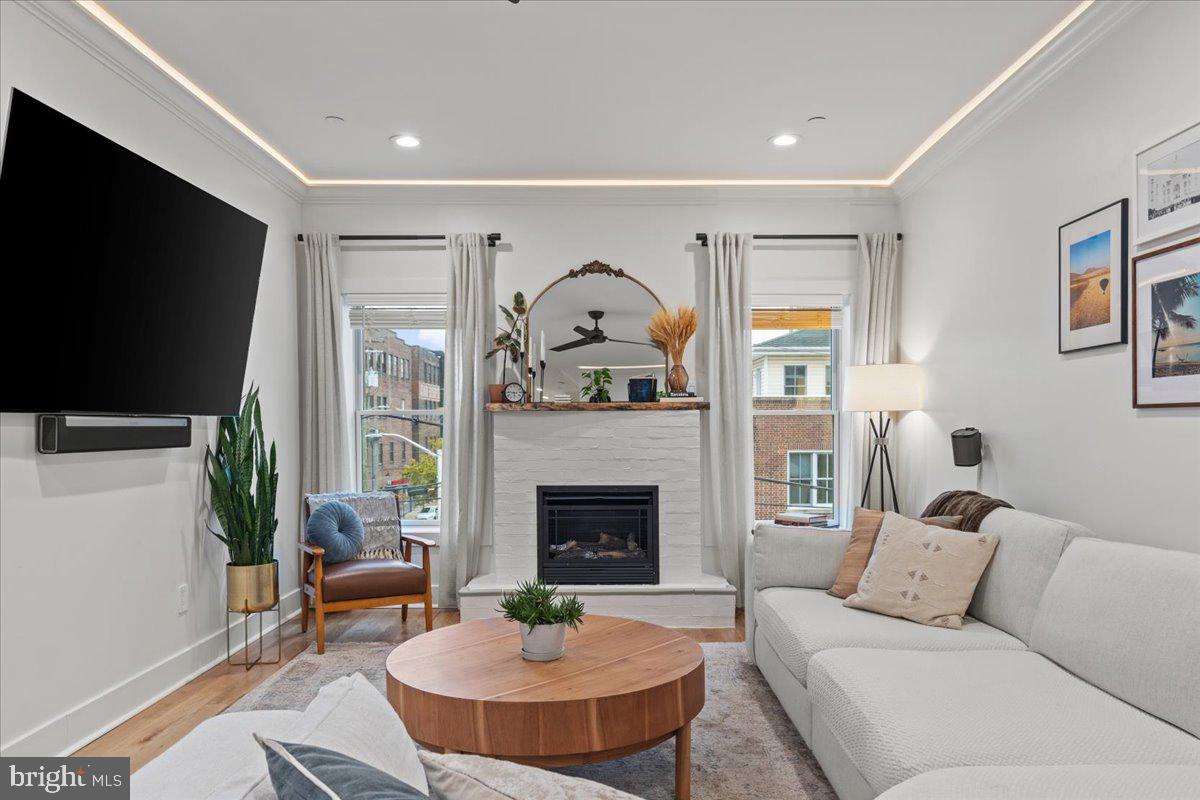 3424 Toone Street Baltimore, MD 21224 - Photo 50 of 87 Living Room - Third Floor