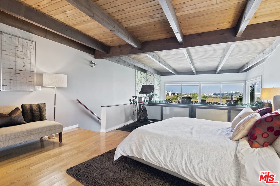 368 Pershing Drive Playa del Rey, CA 90293 - Photo 6 of 13