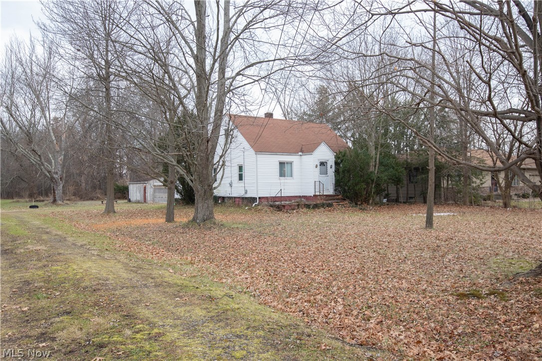 1424 Carson Salt Springs Road Warren, OH 44481 - Photo 3 of 21 Gallery Image 3