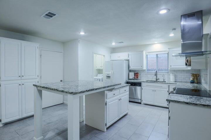 3108 46th Street Lubbock, TX 79413 - Photo 7 of 28 20260320144812383576000000-o