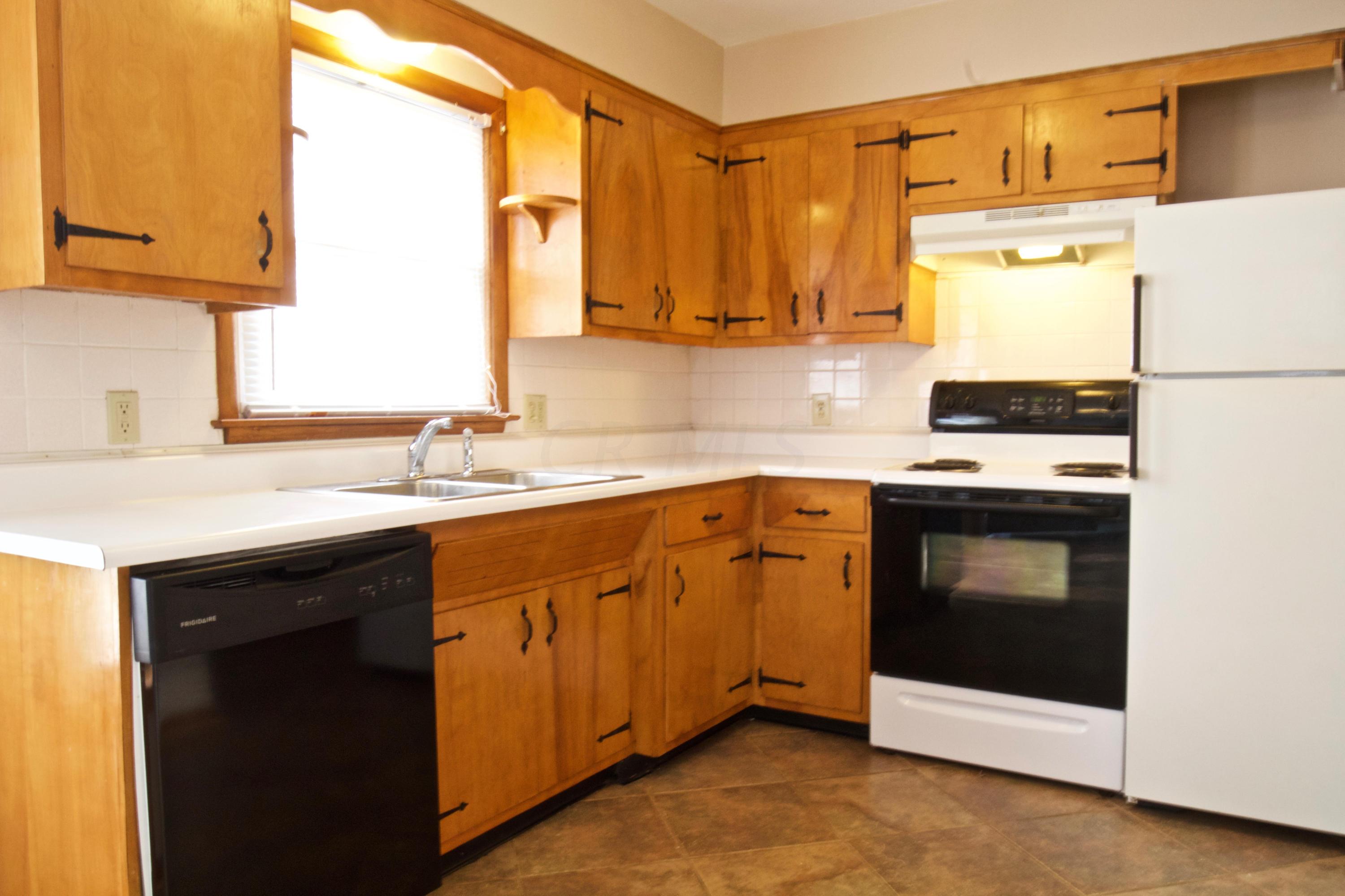 403 Spring Street Lancaster, OH 43130 - Photo 5 of 15 Gallery Image 5