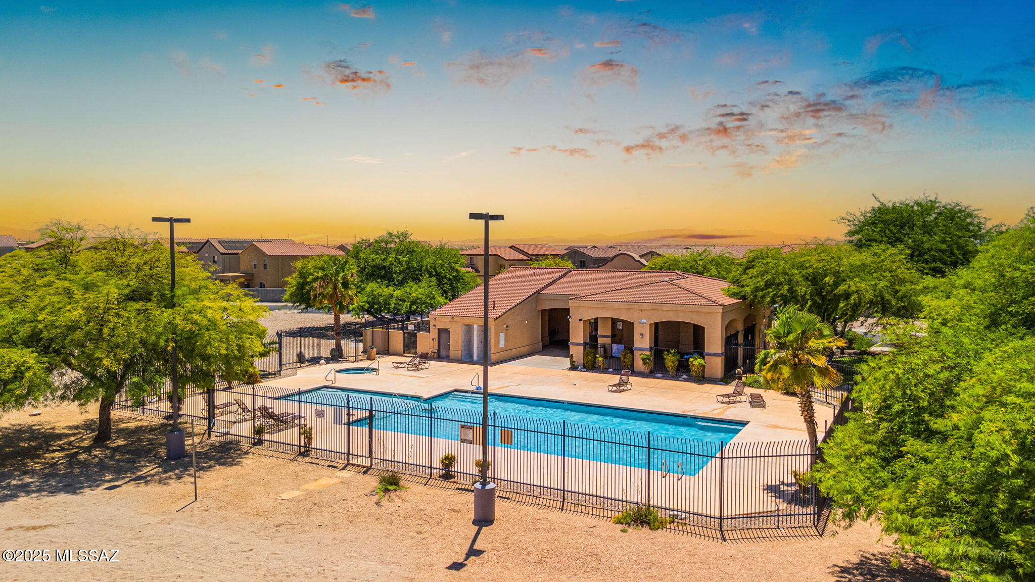6522 East Brushback Loop Tucson, AZ 85756 - Photo 44 of 47 Community Pool