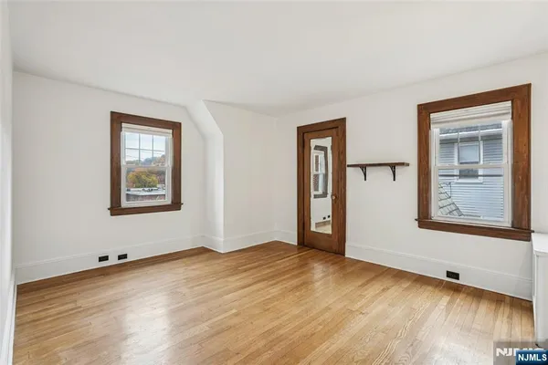 $489,000 | 8 North Elk Avenue, Dover, NJ 07801
