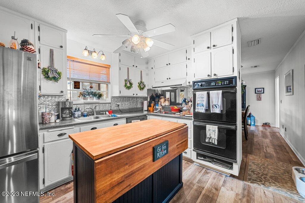 9056 Runnymeade Road Jacksonville, FL 32257 - Photo 8 of 27 P2365441.JPG-SMALL