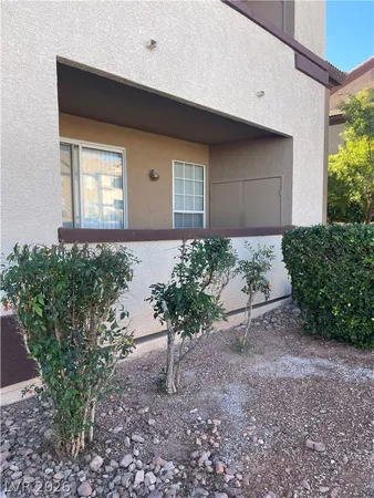 $1,185 | 231 West Horizon Ridge Parkway, Unit 1116, Henderson, NV 89012