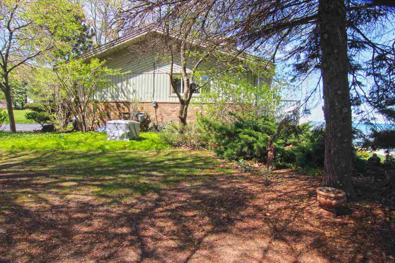 13544 Bluff Road Traverse City, MI 49686 - Photo 33 of 59 1841301-32.JPG
