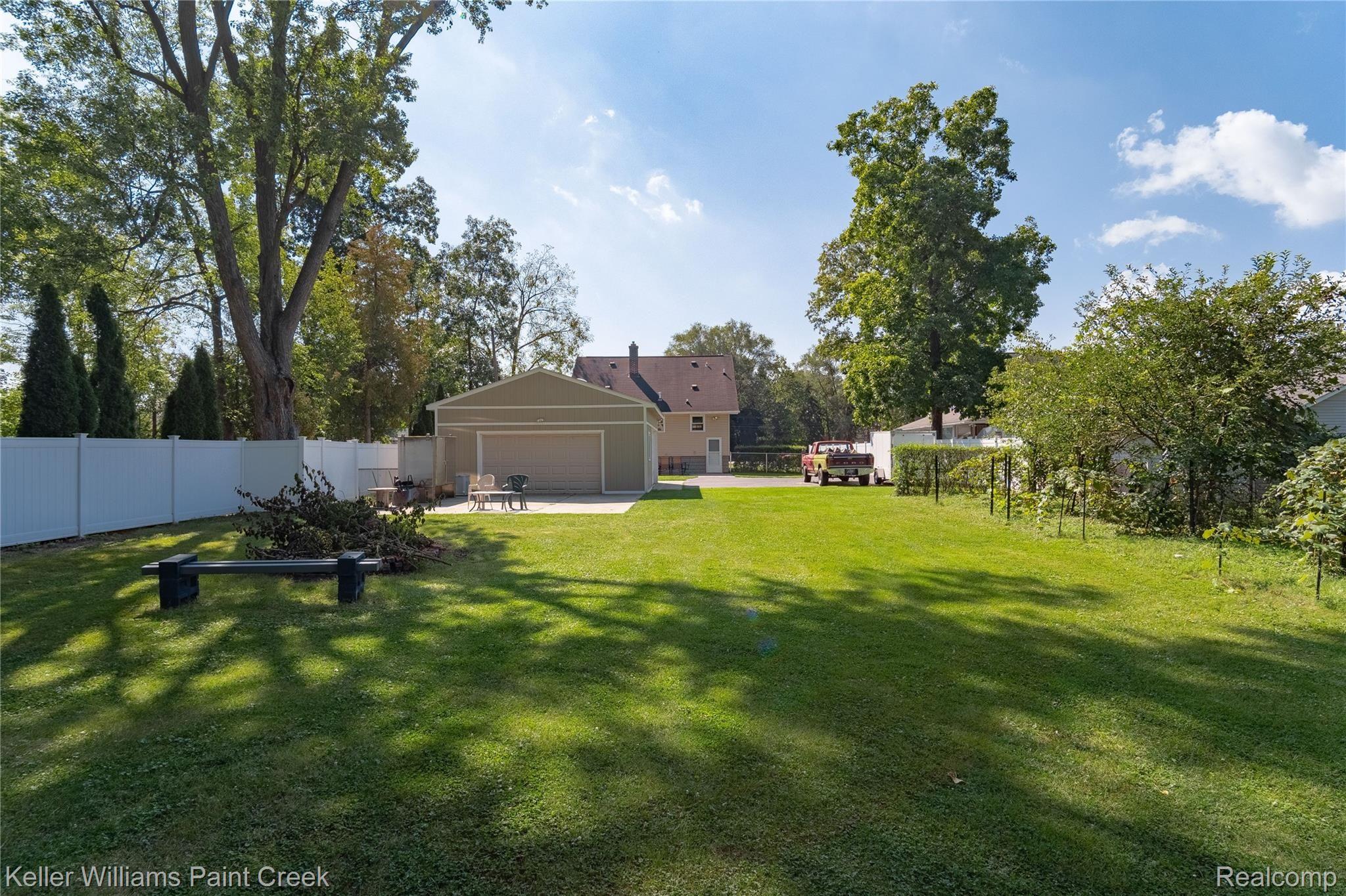 1598 West Auburn Road Rochester, MI 48309 - Photo 12 of 51 Exteriors (13 of 16).jpg