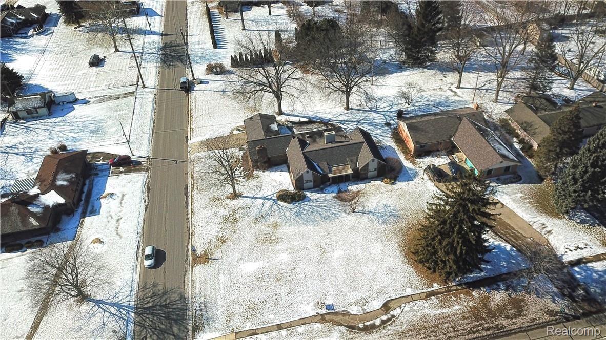 14221 Newburgh Road Livonia, MI 48154 - Photo 40 of 48 DJI_0091_InPixio.jpg