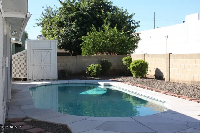 $2,300 | 15420 North 58th Avenue, Glendale, AZ 85306