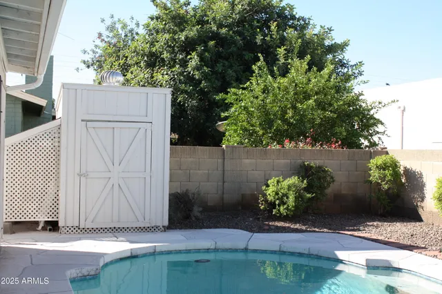 $2,300 | 15420 North 58th Avenue, Glendale, AZ 85306