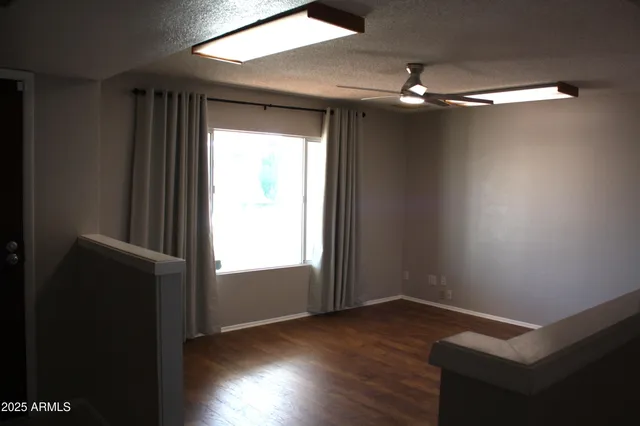 $2,300 | 15420 North 58th Avenue, Glendale, AZ 85306