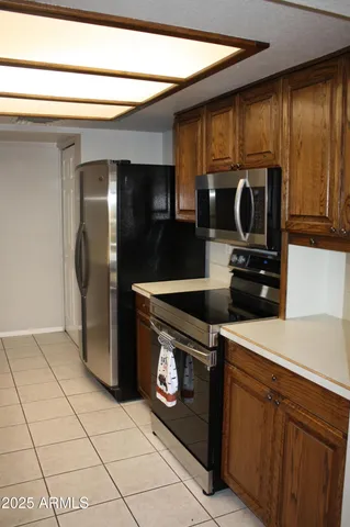 $2,300 | 15420 North 58th Avenue, Glendale, AZ 85306