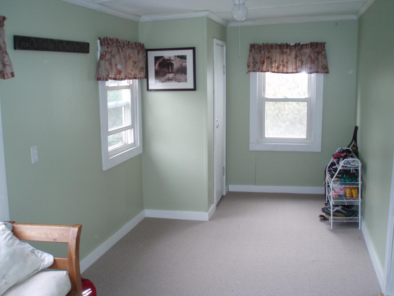 32 Woodlawn Avenue North Adams, MA 01247 - Photo 13 of 15 Rear Porch