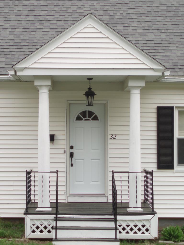 32 Woodlawn Avenue North Adams, MA 01247 - Photo 4 of 15 Front Door