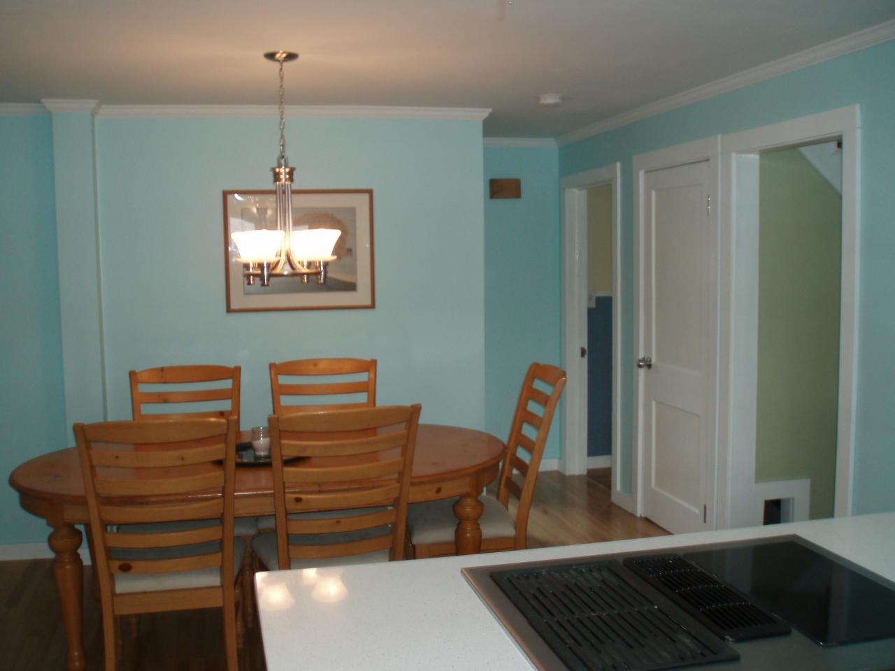 32 Woodlawn Avenue North Adams, MA 01247 - Photo 6 of 15 Dining Room