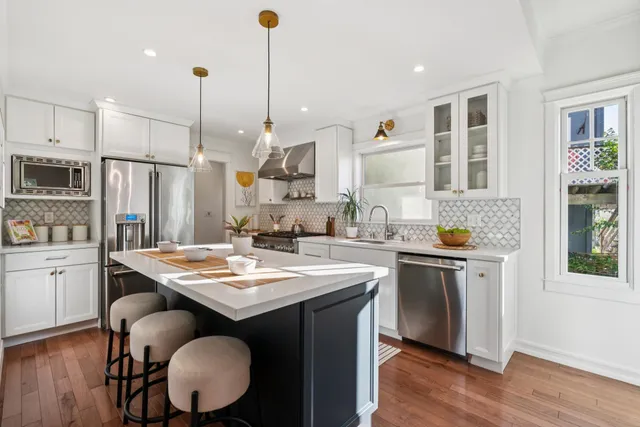 $1,595,000 | 907 Portal Avenue, Oakland, CA 94610