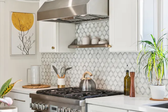 $1,595,000 | 907 Portal Avenue, Oakland, CA 94610