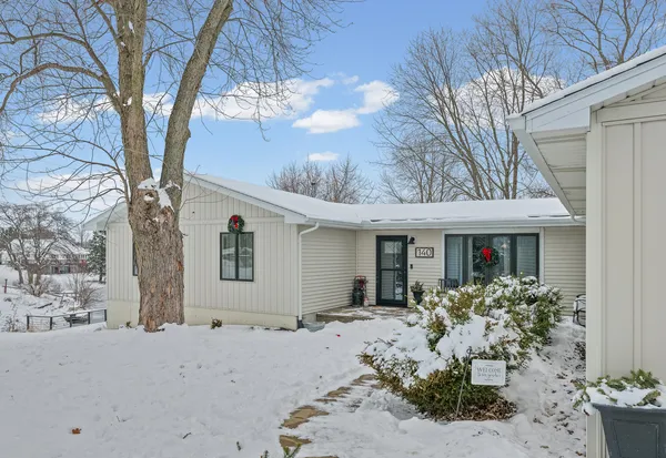 $269,900 | 140 Choctaw Trail, Loda, IL 60948