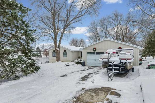 $269,900 | 140 Choctaw Trail, Loda, IL 60948