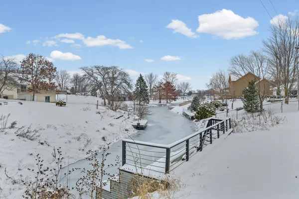 $269,900 | 140 Choctaw Trail, Loda, IL 60948
