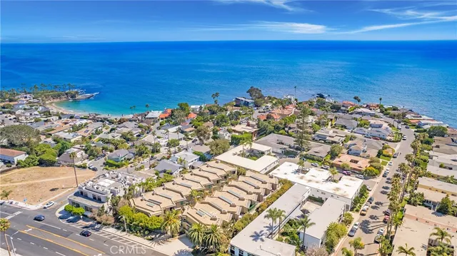 $1,764,000 | 1565 North Coast Highway, Unit 5, Laguna Beach, CA 92651