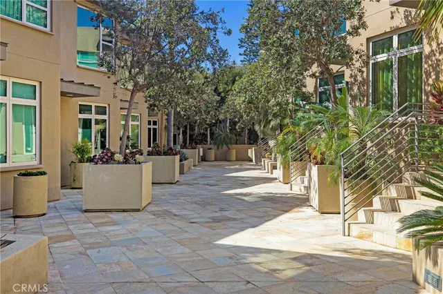 $1,764,000 | 1565 North Coast Highway, Unit 5, Laguna Beach, CA 92651