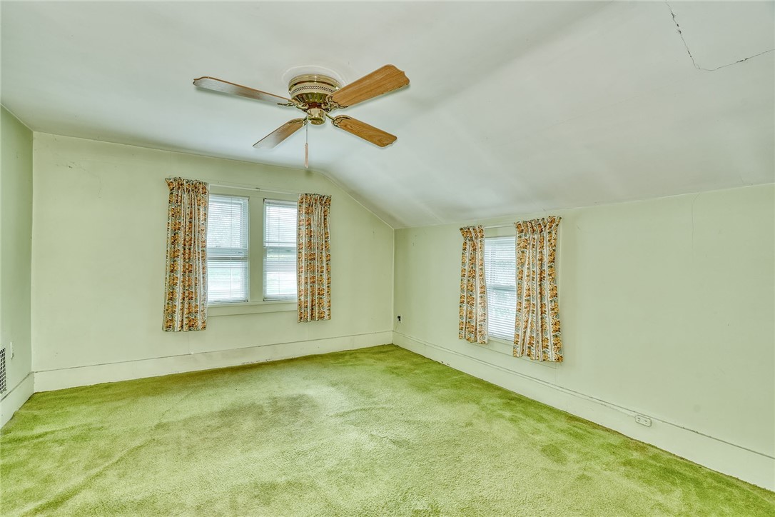 904 Lake Road, Unit 900902 Webster, NY 14580 - Photo 23 of 50 #900- 2ND FLOOR BEDROOM #3