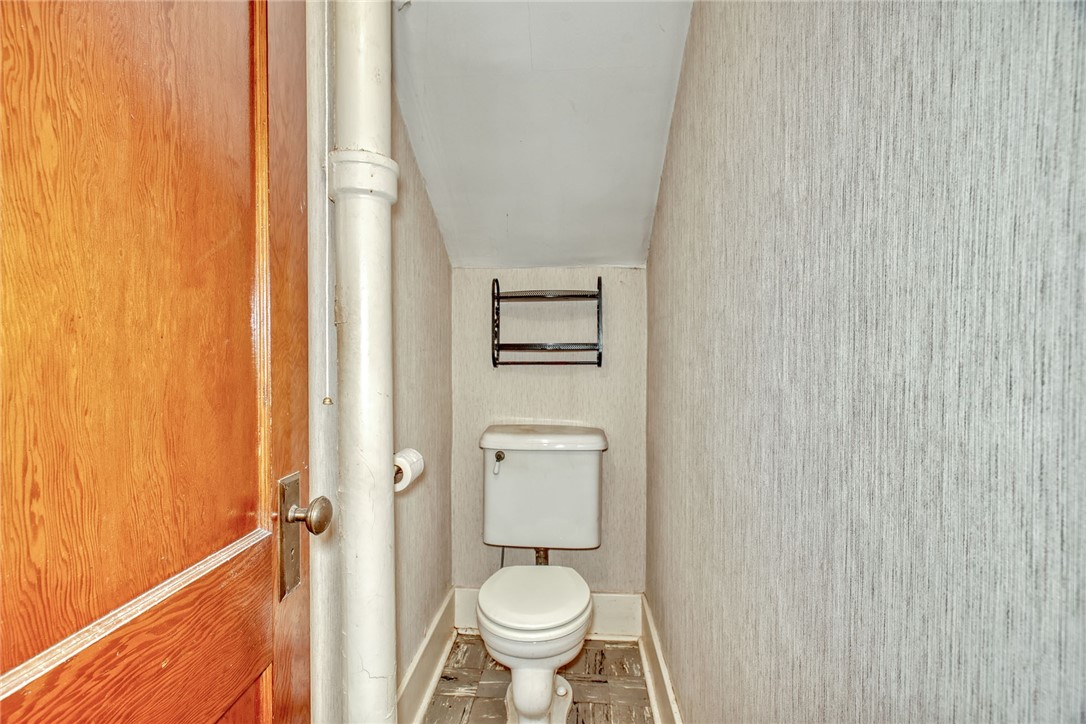 904 Lake Road, Unit 900902 Webster, NY 14580 - Photo 25 of 50 #900- 2ND FLOOR HALF BATH