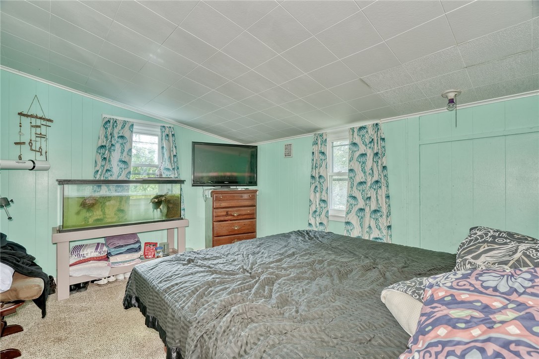 904 Lake Road, Unit 900902 Webster, NY 14580 - Photo 39 of 50 #902 - PRIMARY BEDROOM