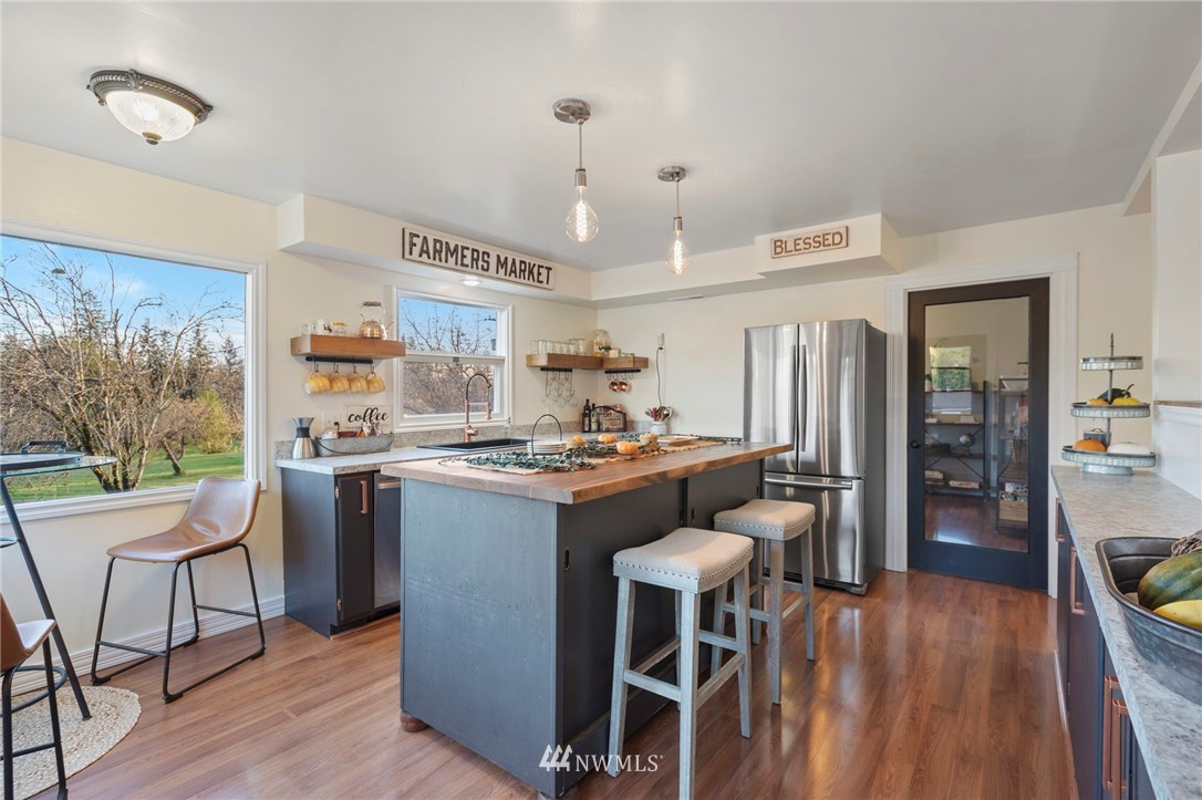 48 West Barrett Road Montesano, WA 98563 - Photo 11 of 40 Gallery Image 11