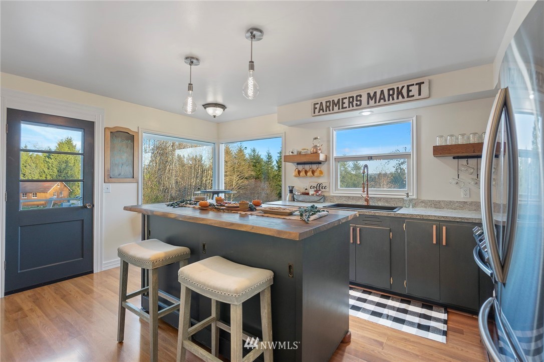 48 West Barrett Road Montesano, WA 98563 - Photo 13 of 40 Gallery Image 13
