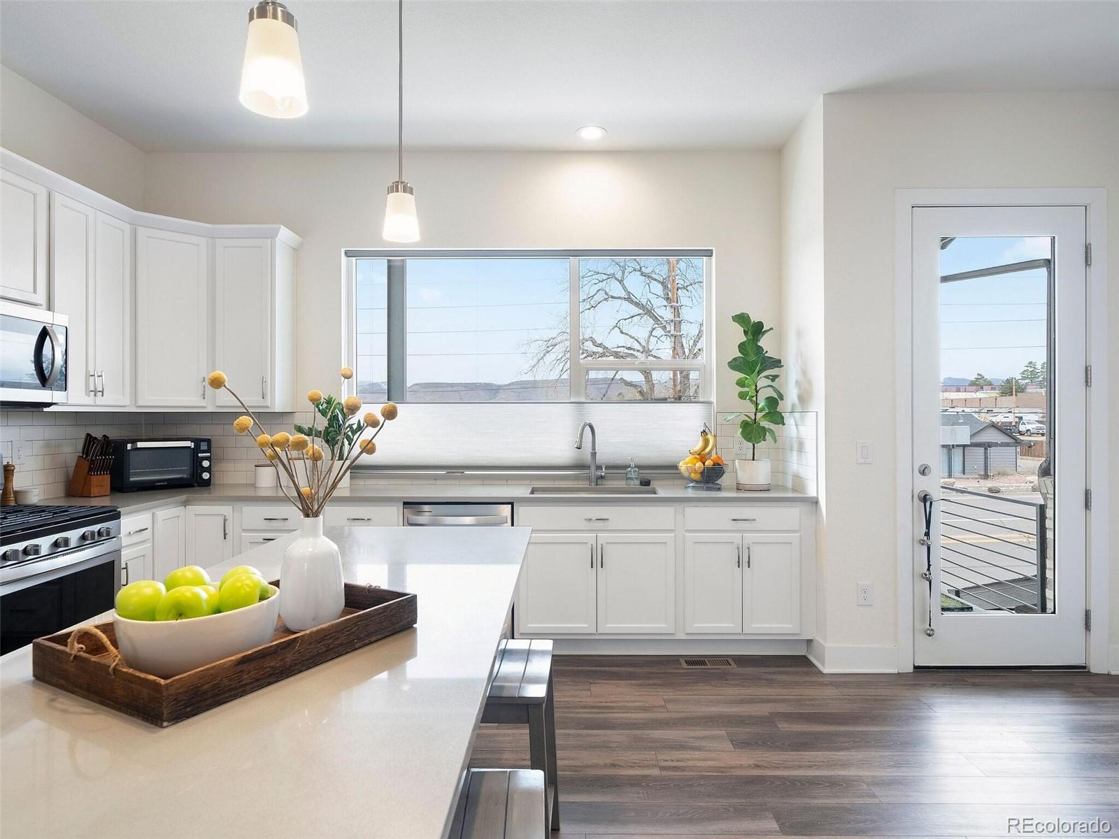 5058 Ward Road Wheat Ridge, CO 80033 - Photo 6 of 40 Gallery Image 6