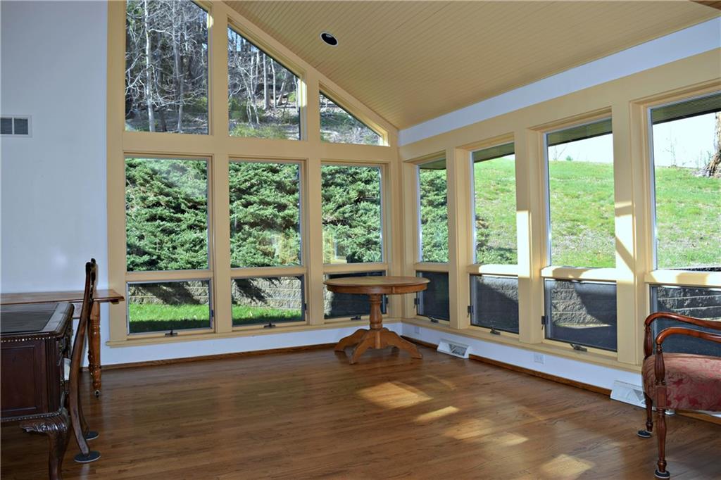 731 Chestnut Road Edgeworth, PA 15143 - Photo 5 of 19