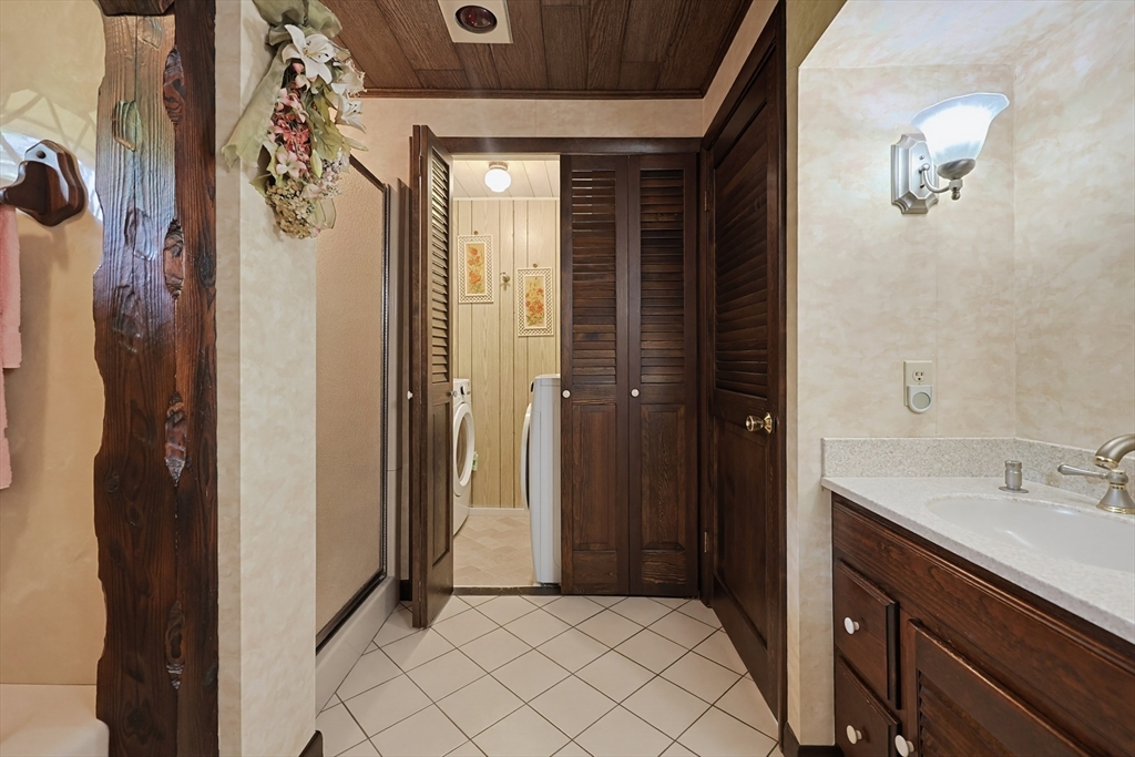 665 South Street Walpole, MA 02081 - Photo 18 of 40
