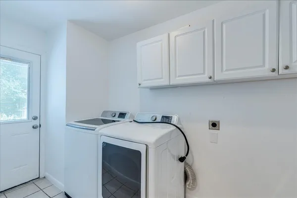 $3,200 | 5614 Delwood Drive, Austin, TX 78723