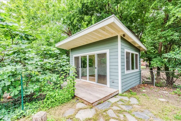 $3,200 | 5614 Delwood Drive, Austin, TX 78723
