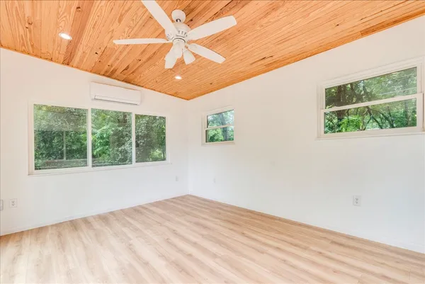 $3,200 | 5614 Delwood Drive, Austin, TX 78723