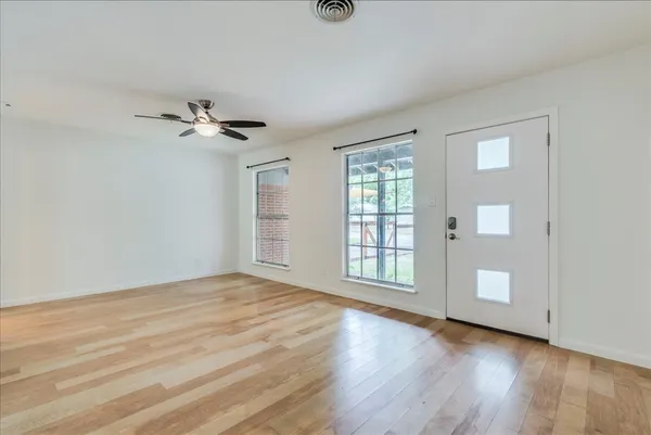 $3,200 | 5614 Delwood Drive, Austin, TX 78723